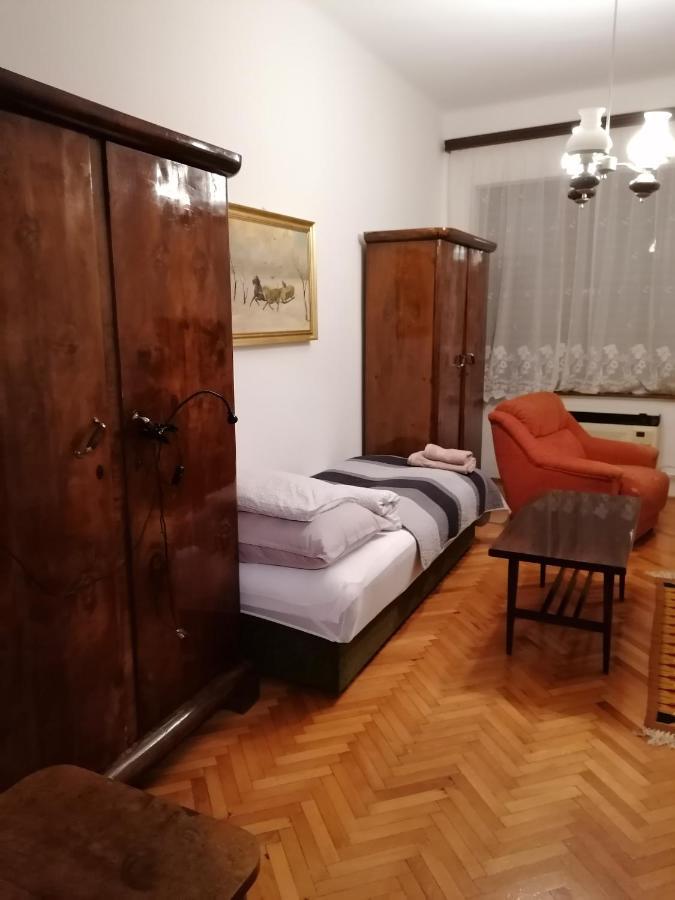 Szatmari Apartman 米什科尔茨 外观 照片