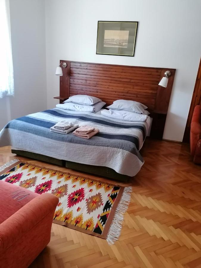 Szatmari Apartman 米什科尔茨 外观 照片